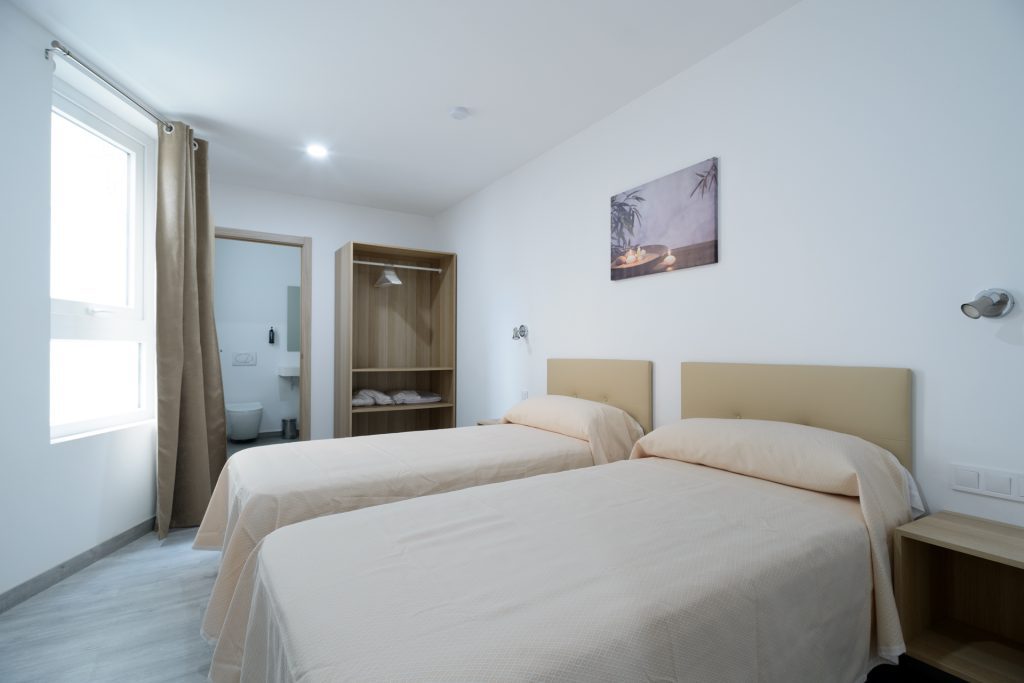 Hotel Am Flughafen Barcelona Accommodation hospitalet de llobregat. Rooms for families. Hostel in Hospitalet de Llobregat